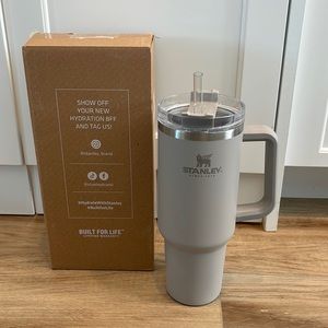 Stanley 40oz Tumbler Ash